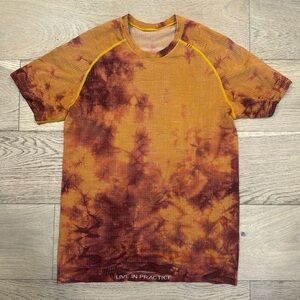 Lululemon athletic t-shirt men’s XS